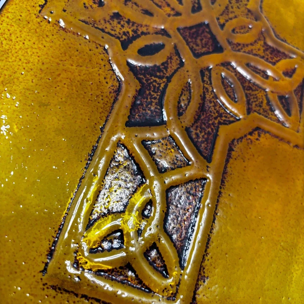 N/A handcrafted glass